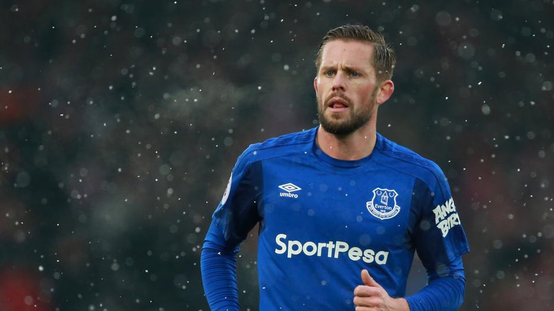 一锤定音!阿德托昆博面对防守中投命中,绝杀步行者,阿德托昆博受伤了吗